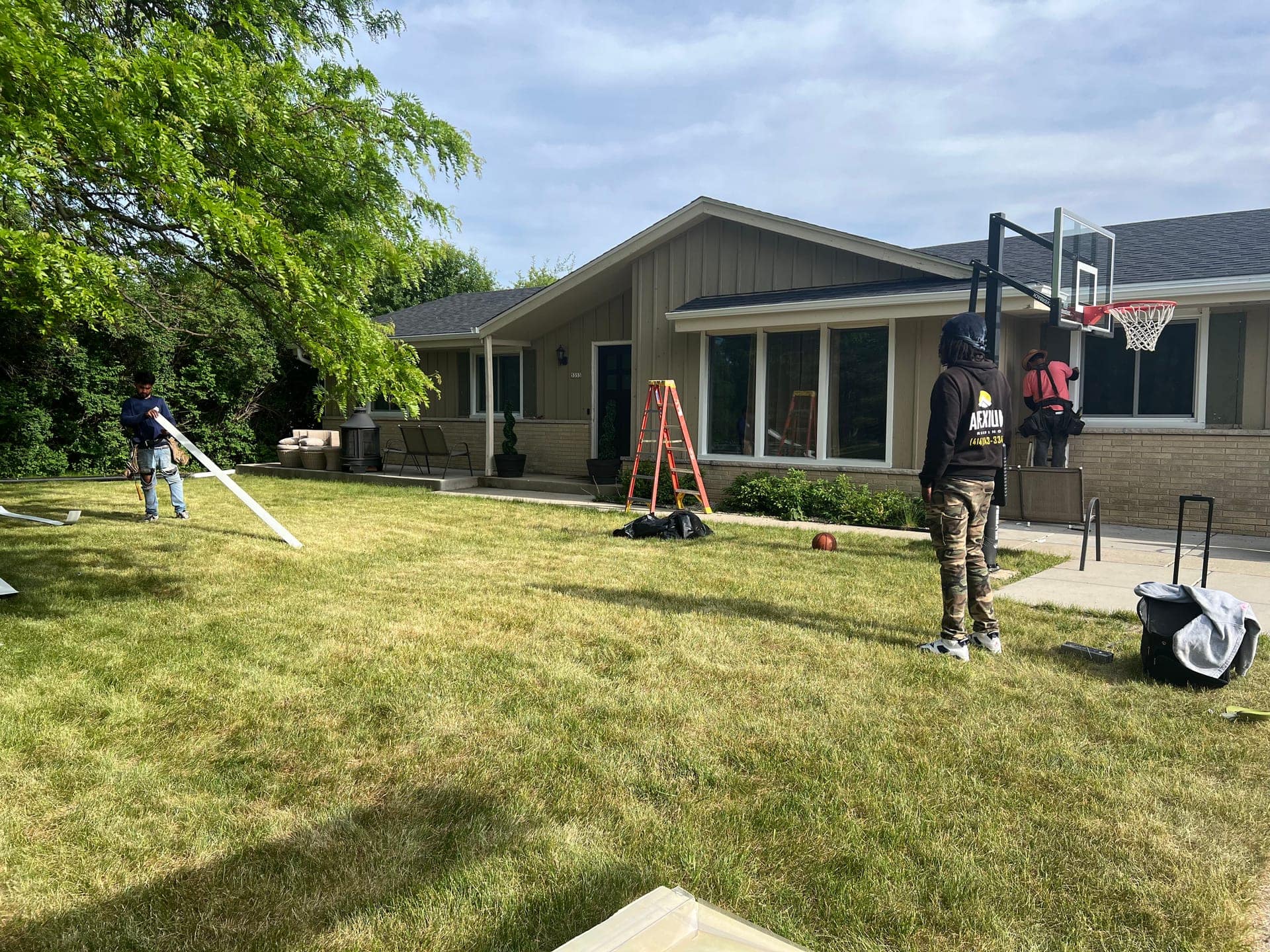 Apexium Roofing siding installation project in the Milwaukee area