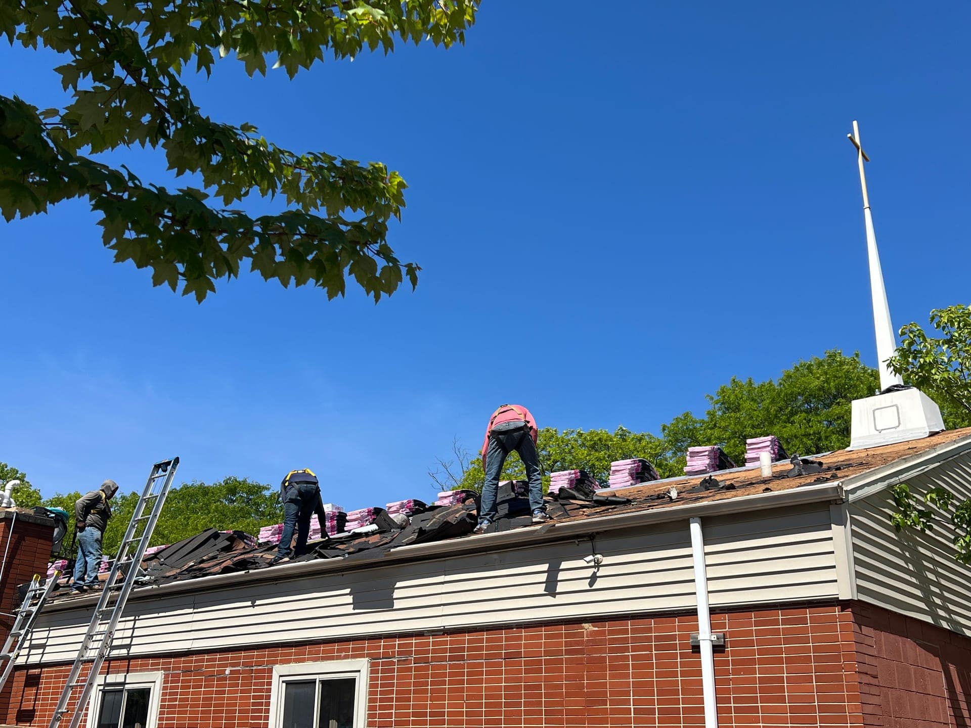 Apexium Roofing gutter repairs project in the Milwaukee area
