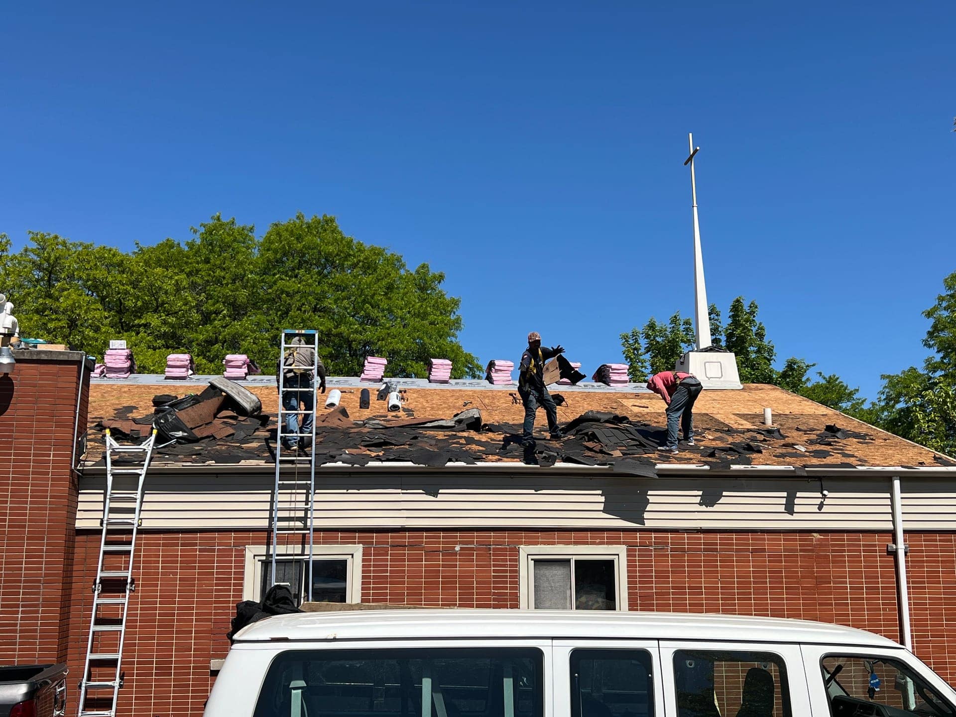 Apexium Roofing roof repair for storm & wind damage project in the Milwaukee area